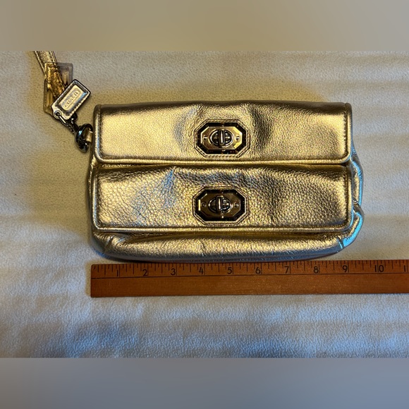 COACH Metallic Gold Leather Wristlet Clutch With Two Turn Lock Compartme… - Picture 13 of 13